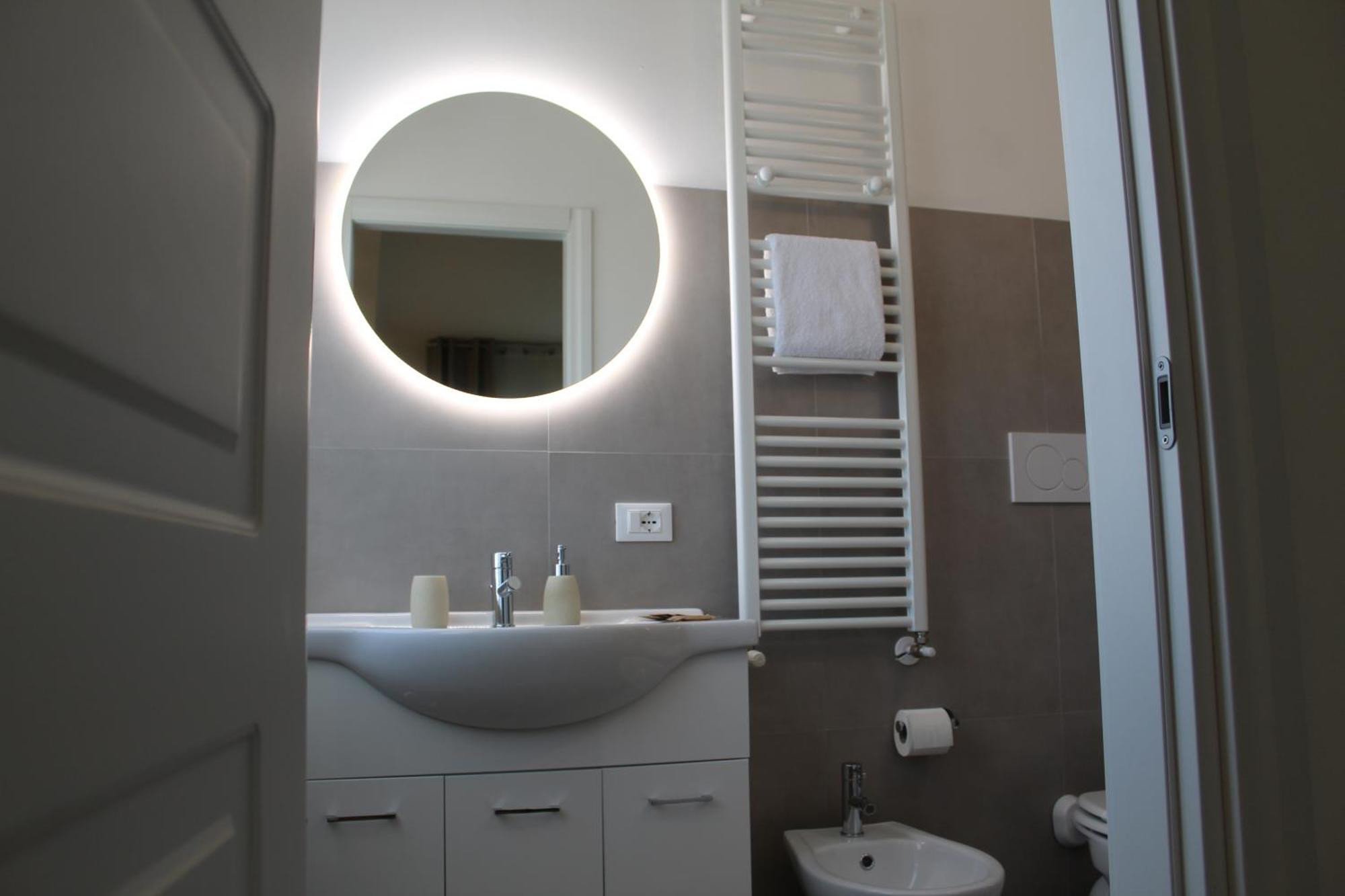 Villa Forte Salvi - Rooms Peschiera del Garda Ngoại thất bức ảnh
