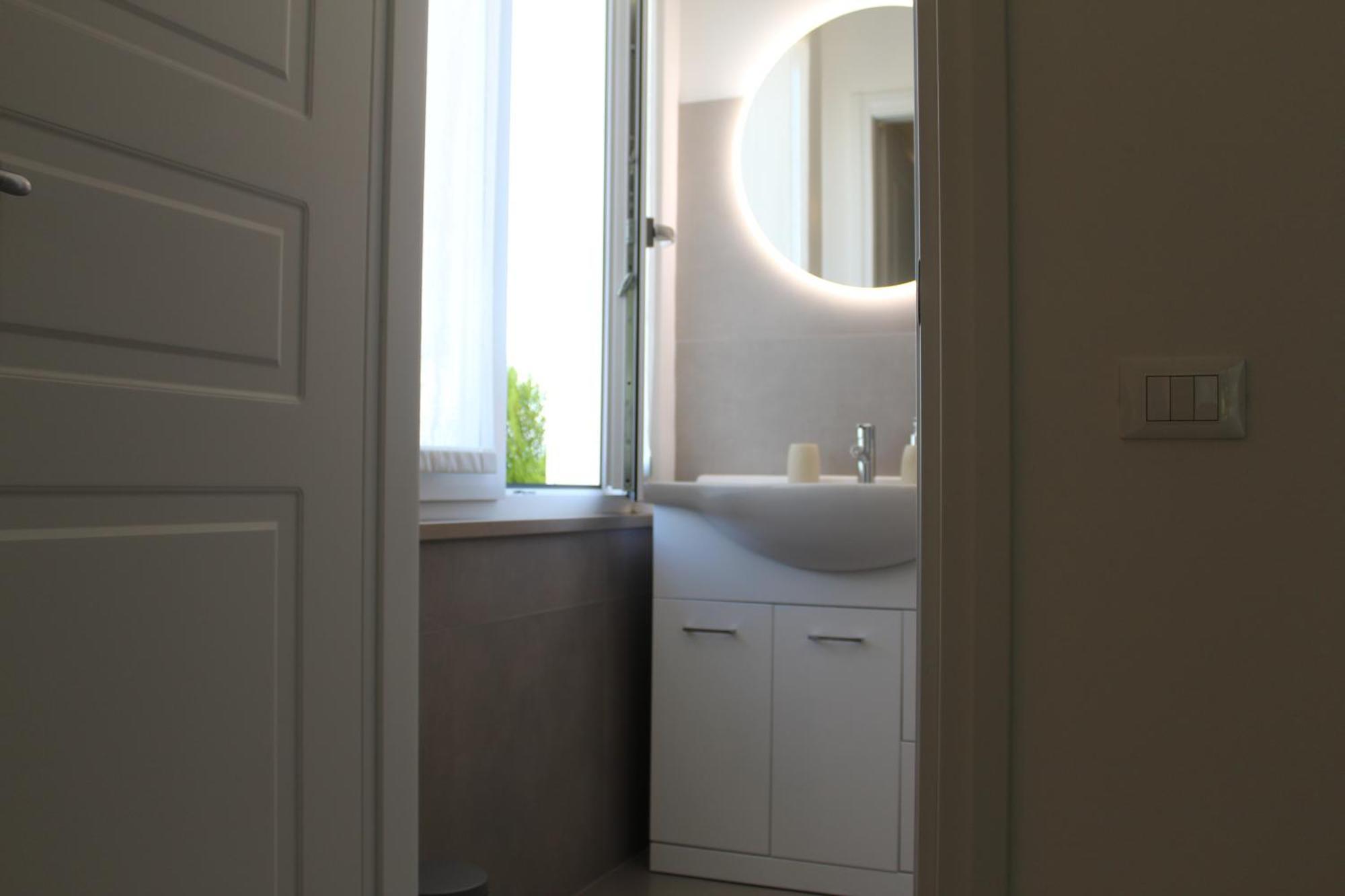 Villa Forte Salvi - Rooms Peschiera del Garda Ngoại thất bức ảnh