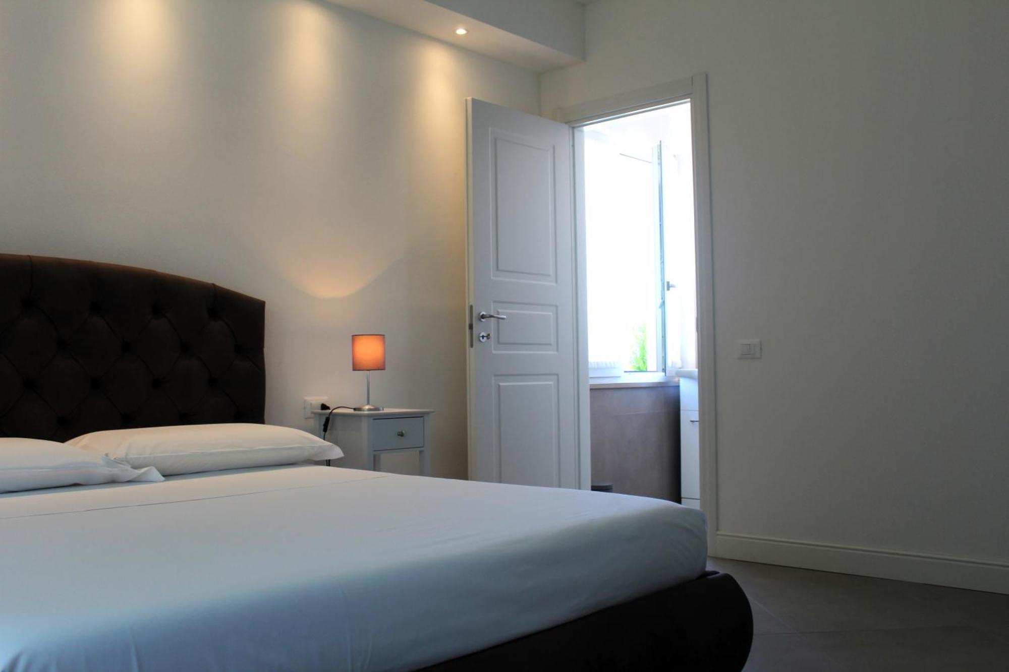 Villa Forte Salvi - Rooms Peschiera del Garda Ngoại thất bức ảnh